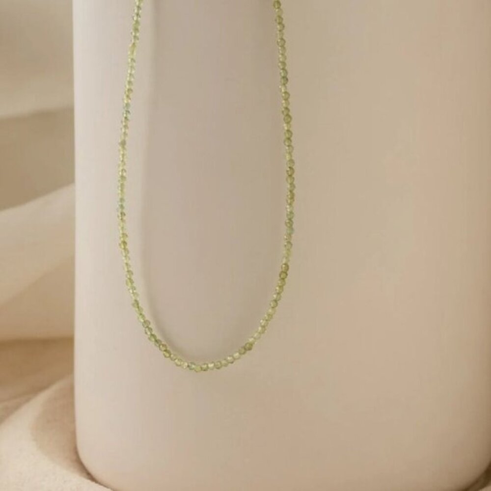 August Birthstone Green Beaded Necklace Peridot Gemstone Dainty Jewelry - Picture 16 of 16